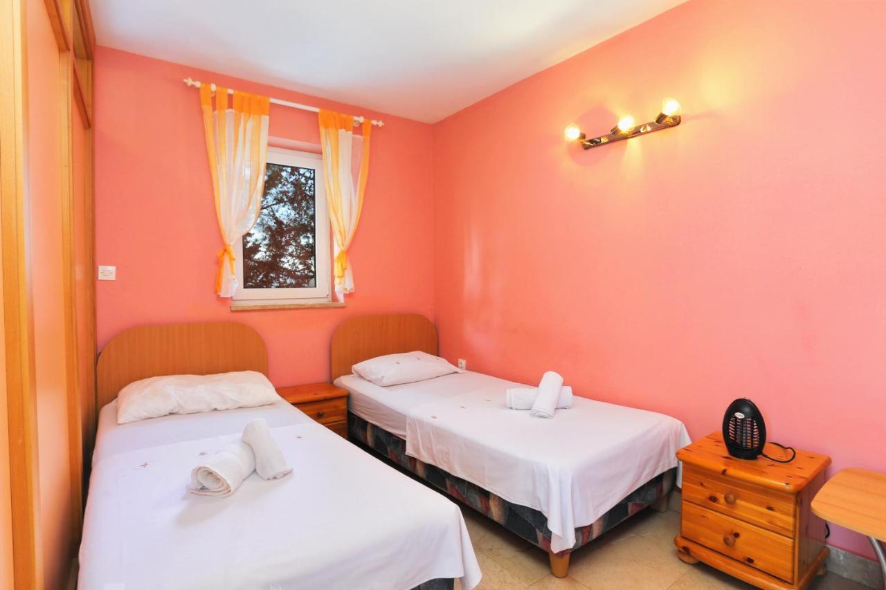 Apartments With A Parking Space Marusici, Omis - 18497 Мимице Екстериор снимка